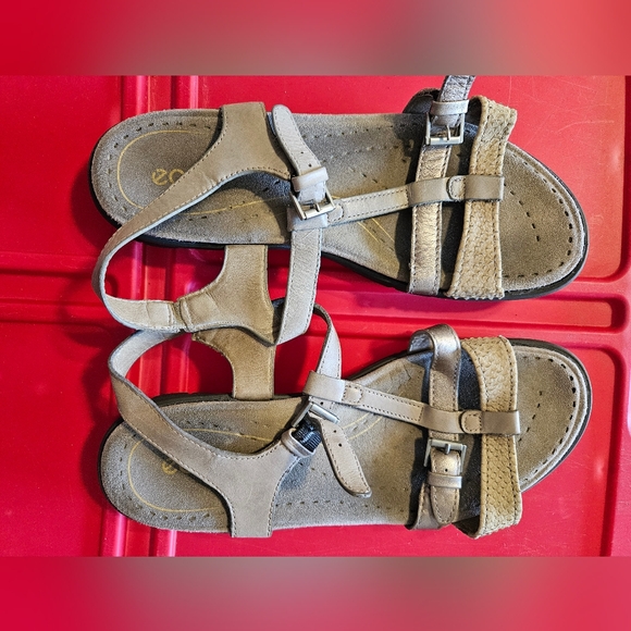 Ecco ladies sandals - Picture 1 of 2